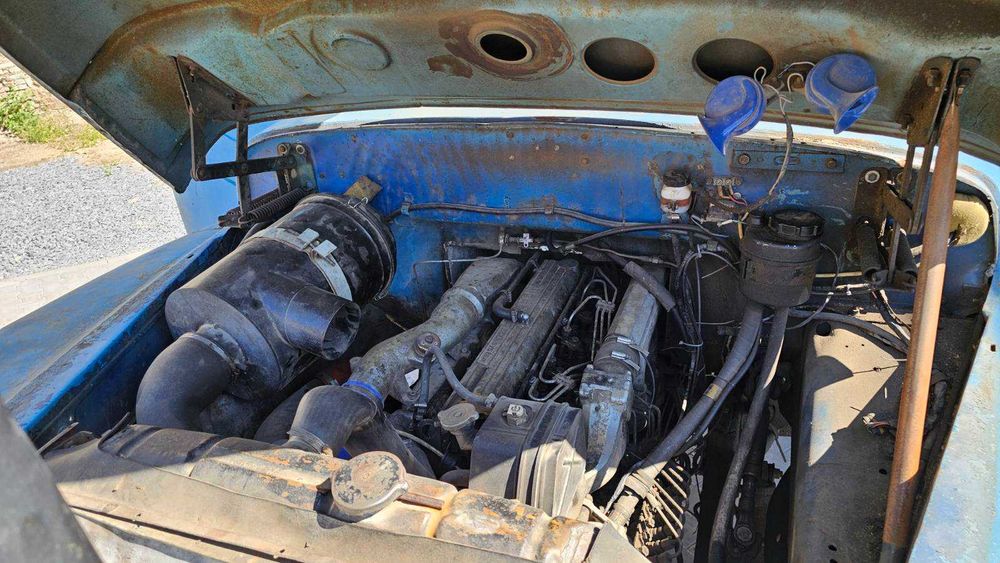 Продається АВТОВИШКА ЗІЛ 130 1982 Машина повністю на ходу сів поїхав