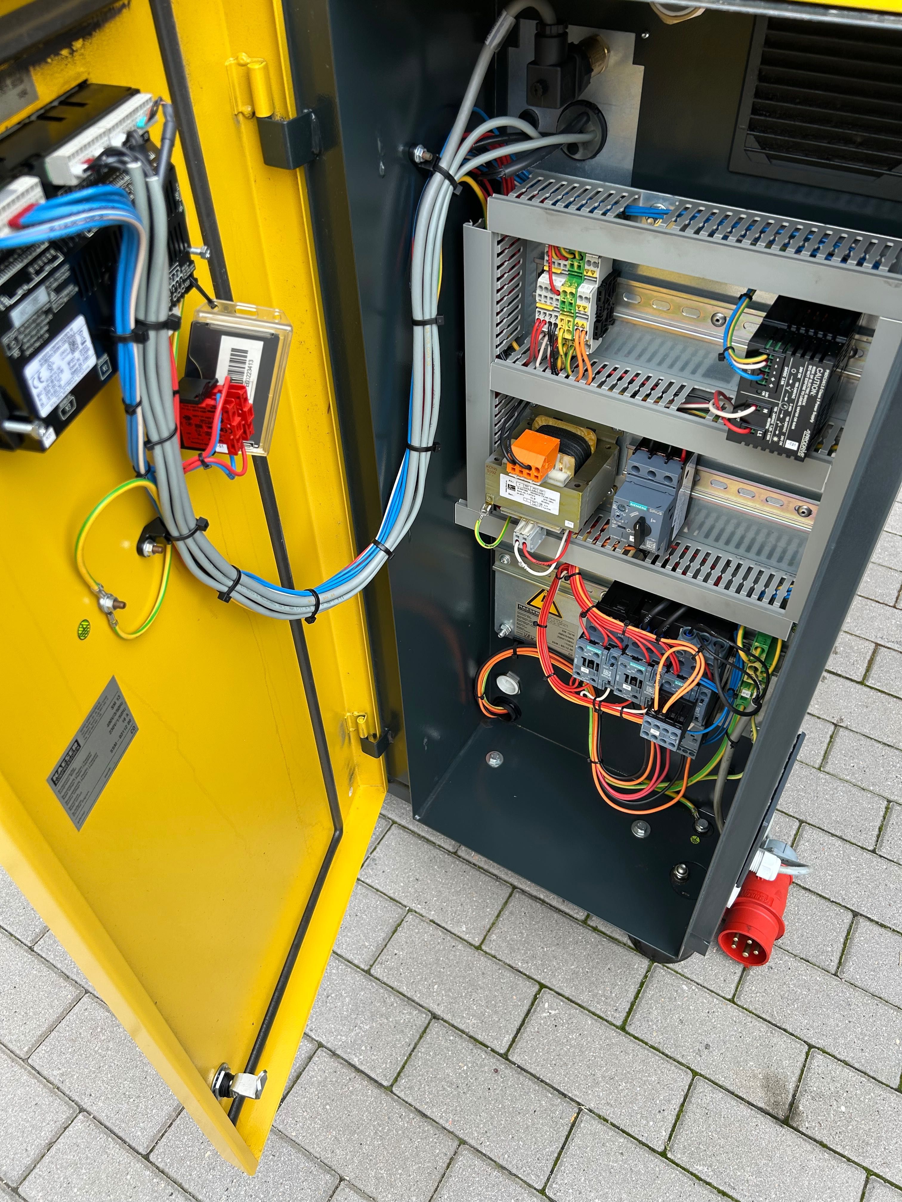 Kompresor  śrubowy  sprężarka KAESER SM13 7.5KW 11bar 1090 L/min