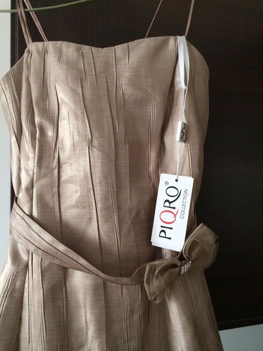 Sukienka na karnawał wieczorowa złota Nowa Piqro Collection