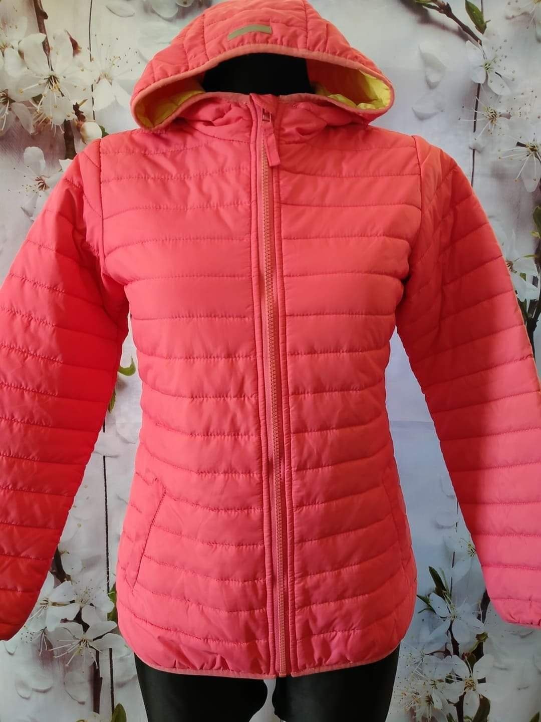 Nowa kurtka przejściowa dla dziewczynki