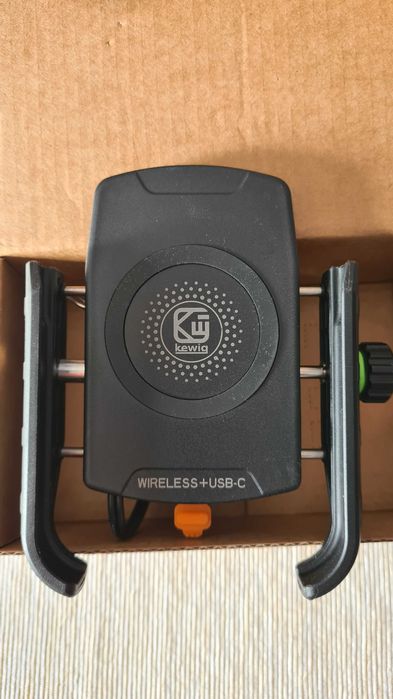 Uchwyt telefonu z ładowaniem - indukcja & USB C na motocykl