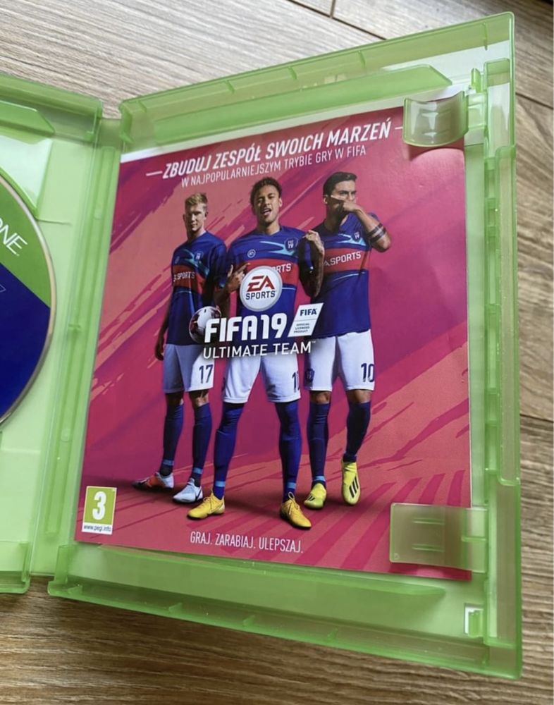 Gra FIFA 19 PL Xbox One S X Xbox Series X