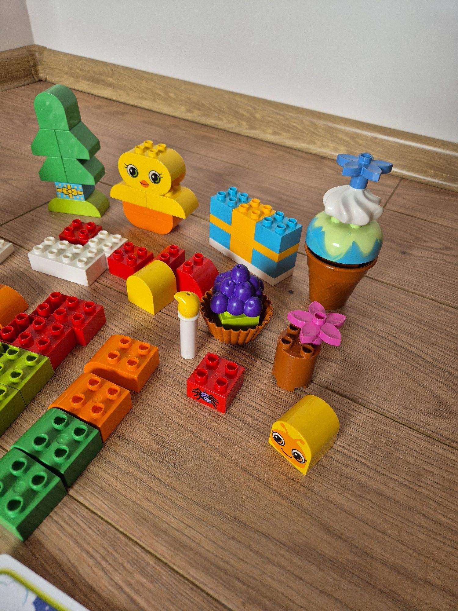 Zestawy lego duplo kreatywny kuferek 10818 i biedronka 10859