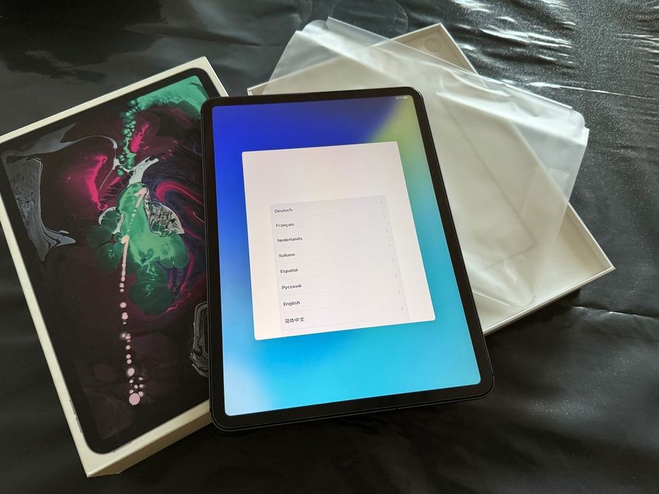 Apple iPad Pro 11 64GB Wifi+Cellular (1a geração - 2018) + Ofertas