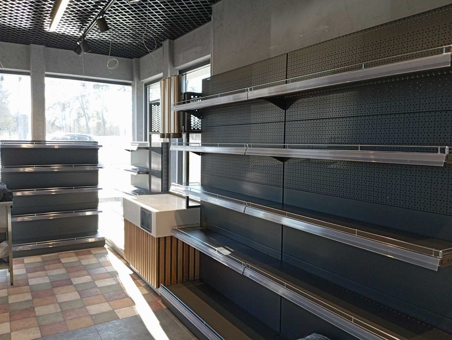 Стелаж торговый. Касса. Витрины. Хлебные, кондитерские полки. В наличи