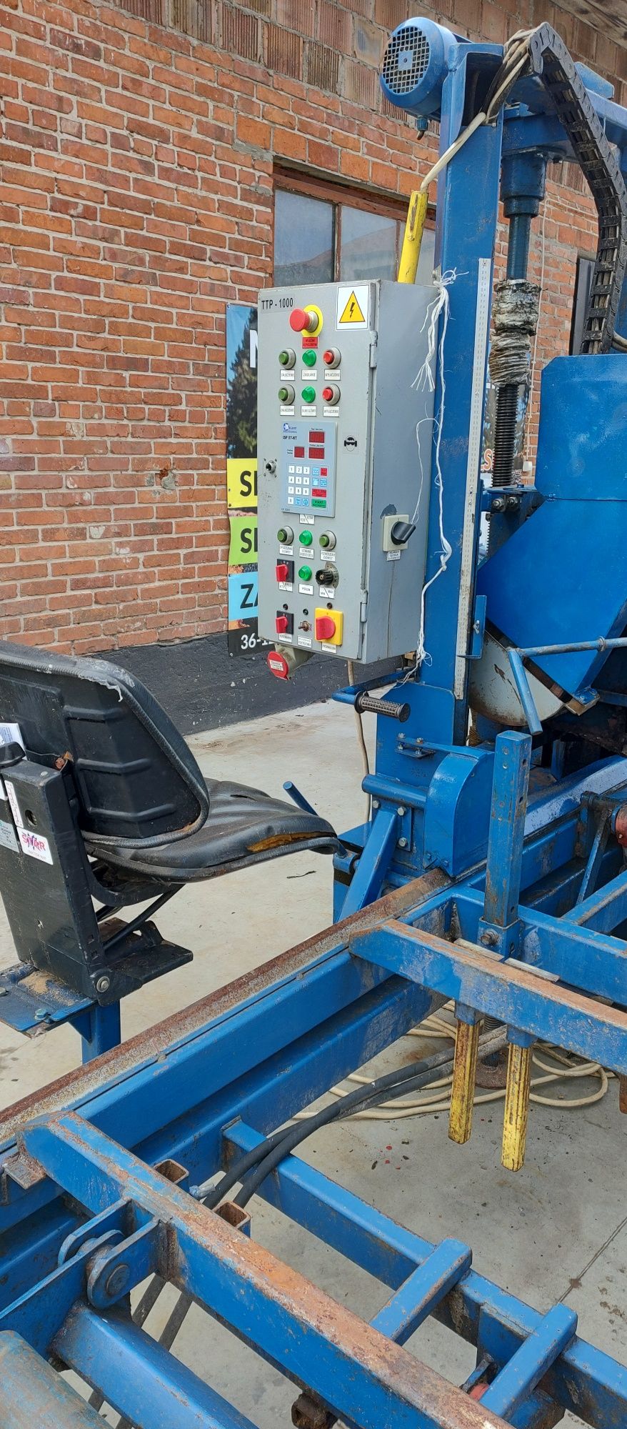 Trak taśmowy mobilny Masz Drew z hydrauliką TPP 1100