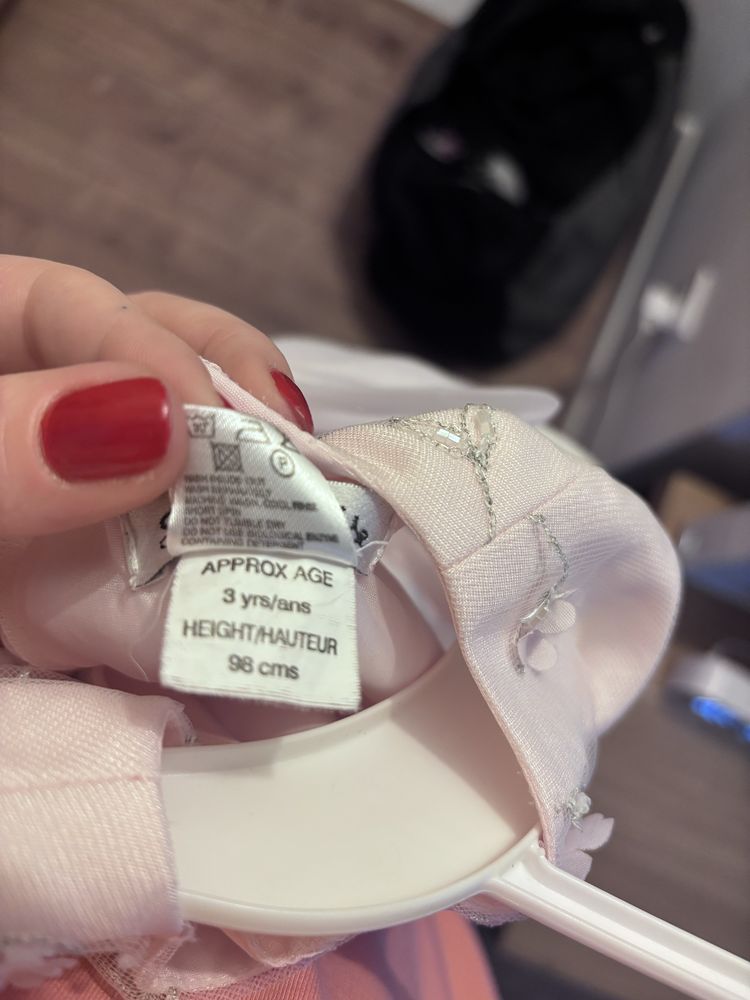 Sukienka na impreze 98/104
