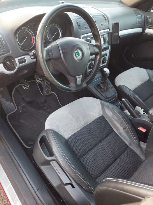 Carro Skoda Octavia VRS 2.0 TDI 170 CV 2007/05