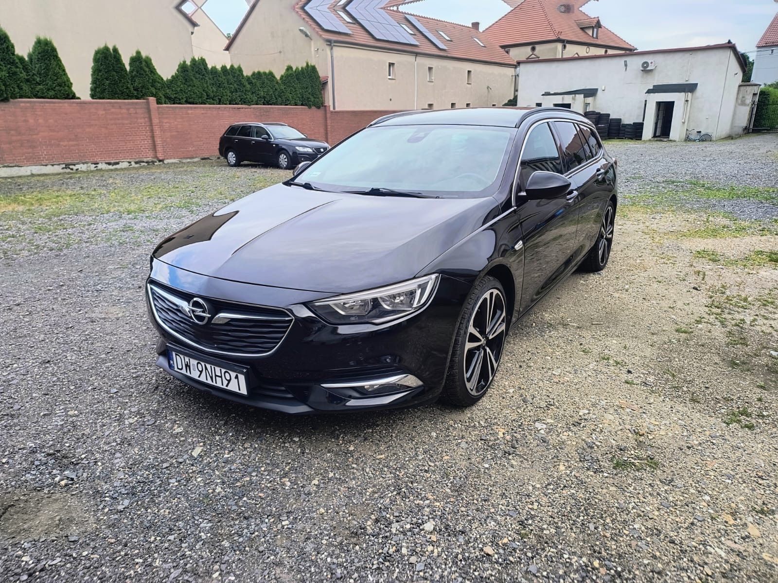 Opel Insignia oryginalny przebieg bogate wyposazenie