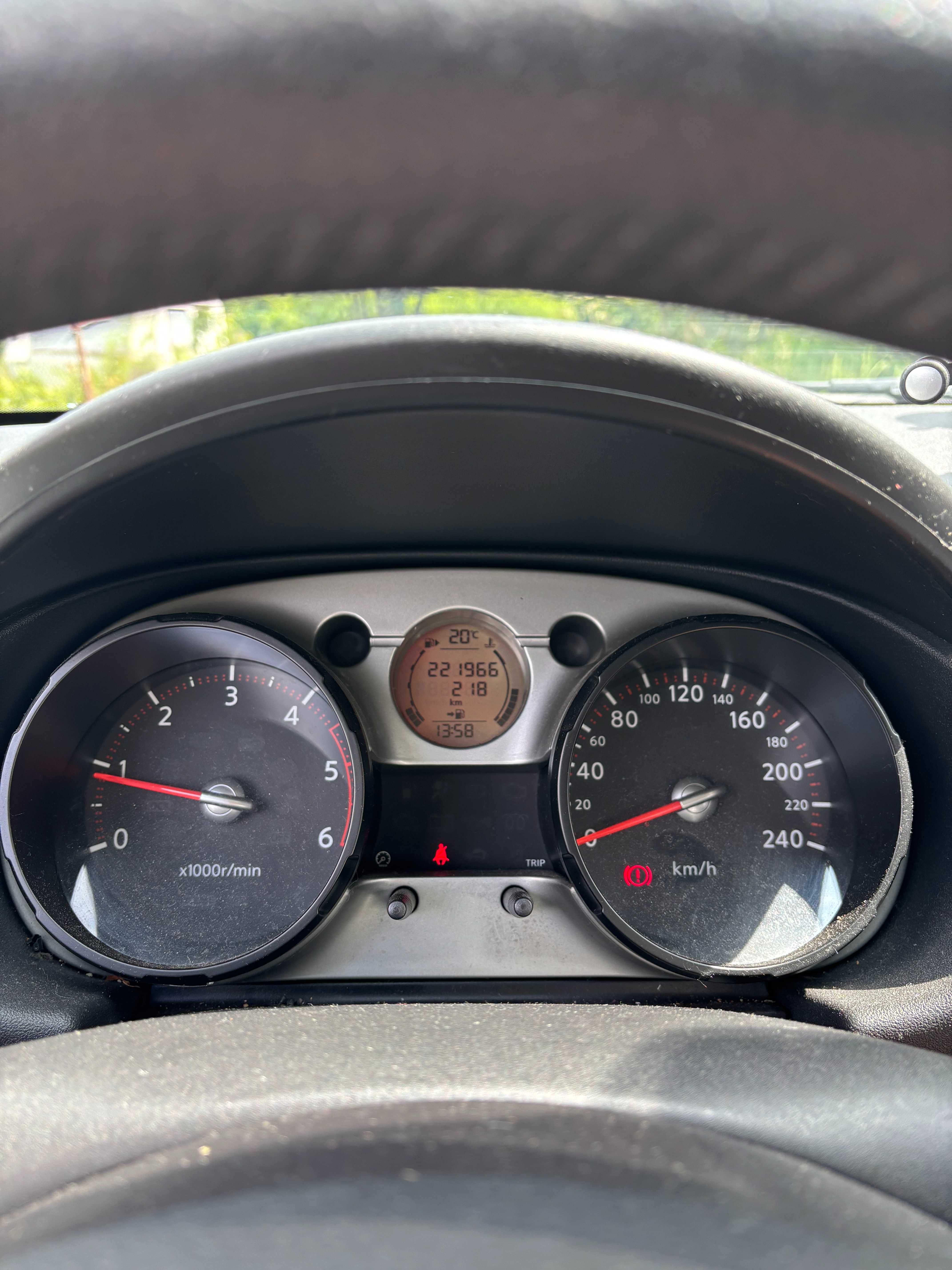 Nissan Qashqai J10