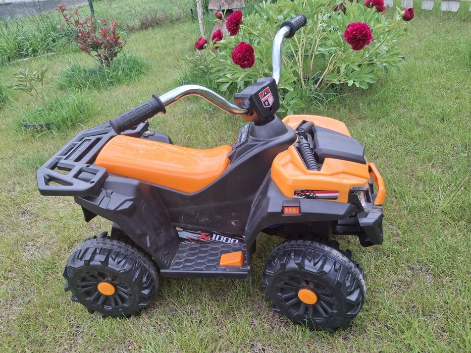 Dziecięcy quad na ok 1-3l