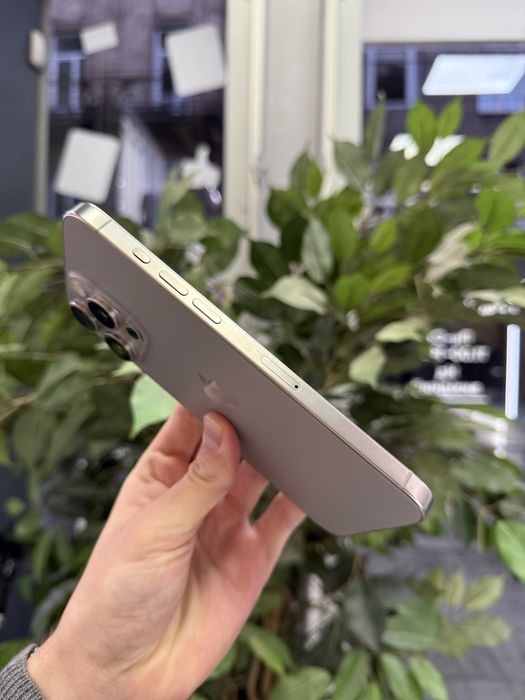 iPhone 15 Pro Max 256GB Natural Titanium