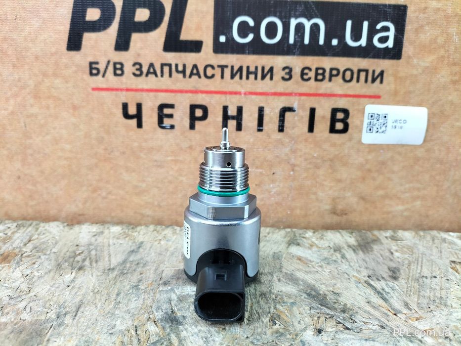 VW Crafter II 16- Датчик регулятор давления топлива в рейке 04L130764B