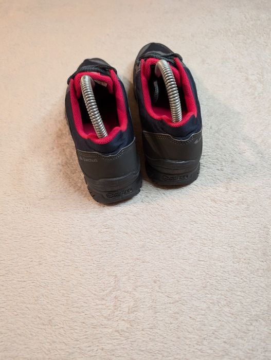 Кросівки Quechua 38р. 24 см original стан нових