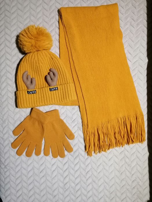 Komplet zimowy czapka, szalik, rękawiczki