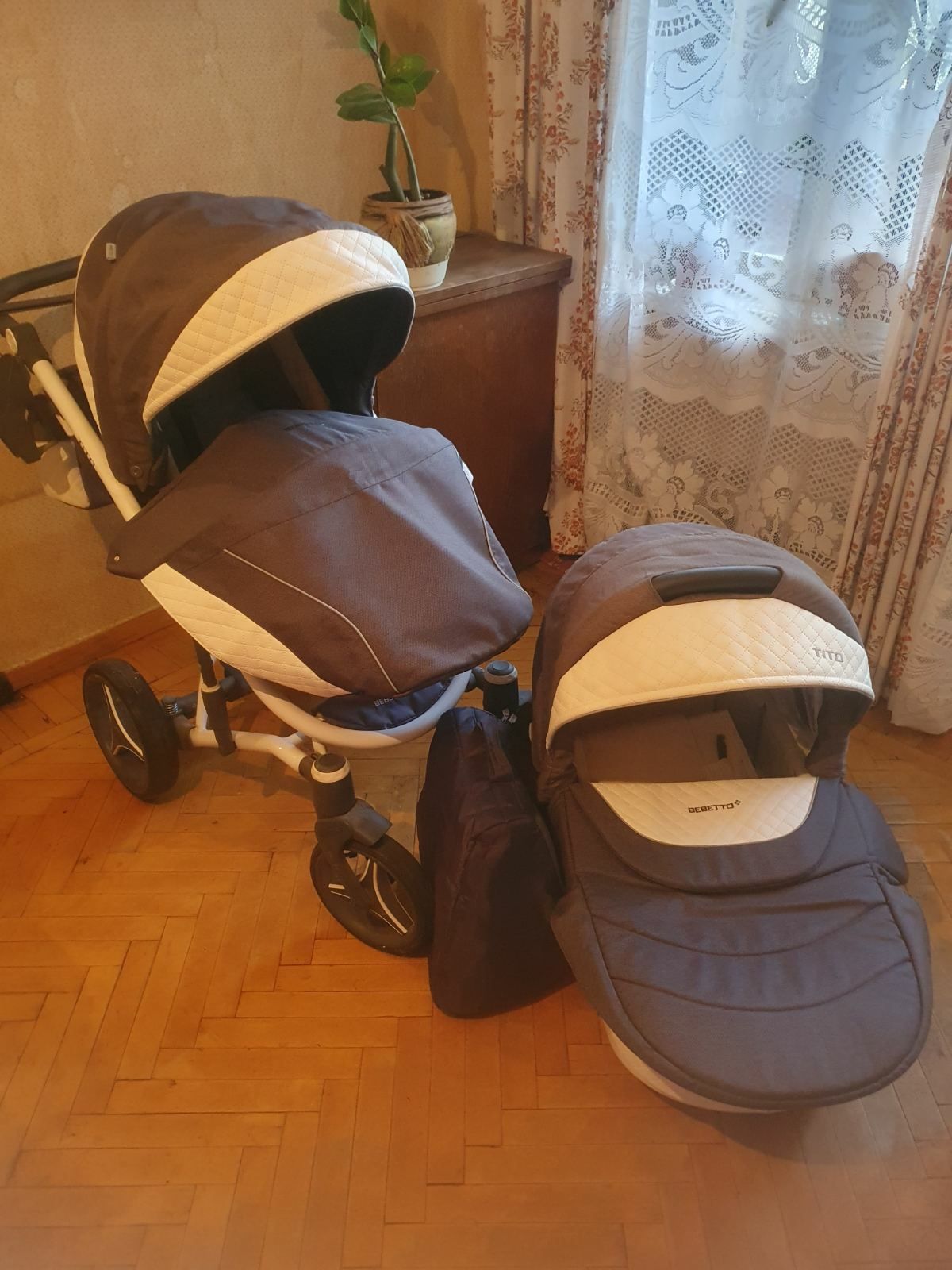 Дитяча коляска "ТІТО ВЕВЕТТО"