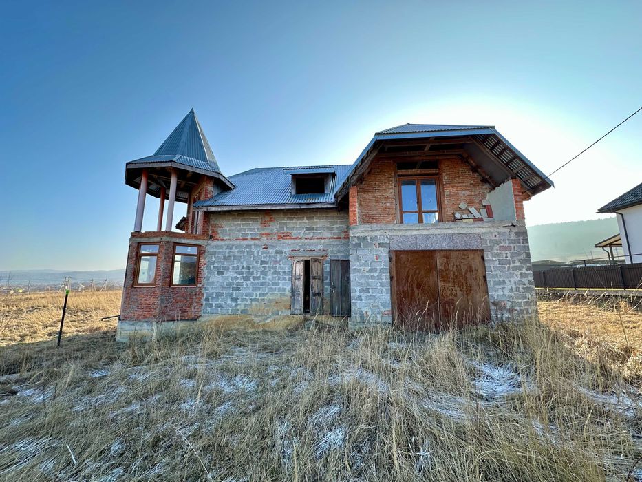 Продається будинок у с.Попелі біля м.Борислав