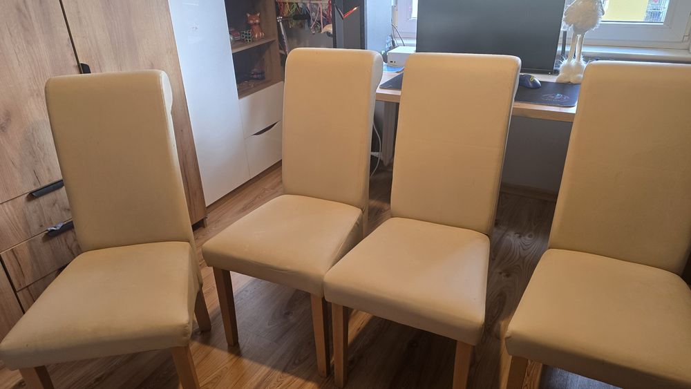 Sprzedam 4 krzesła komplet 200 zl