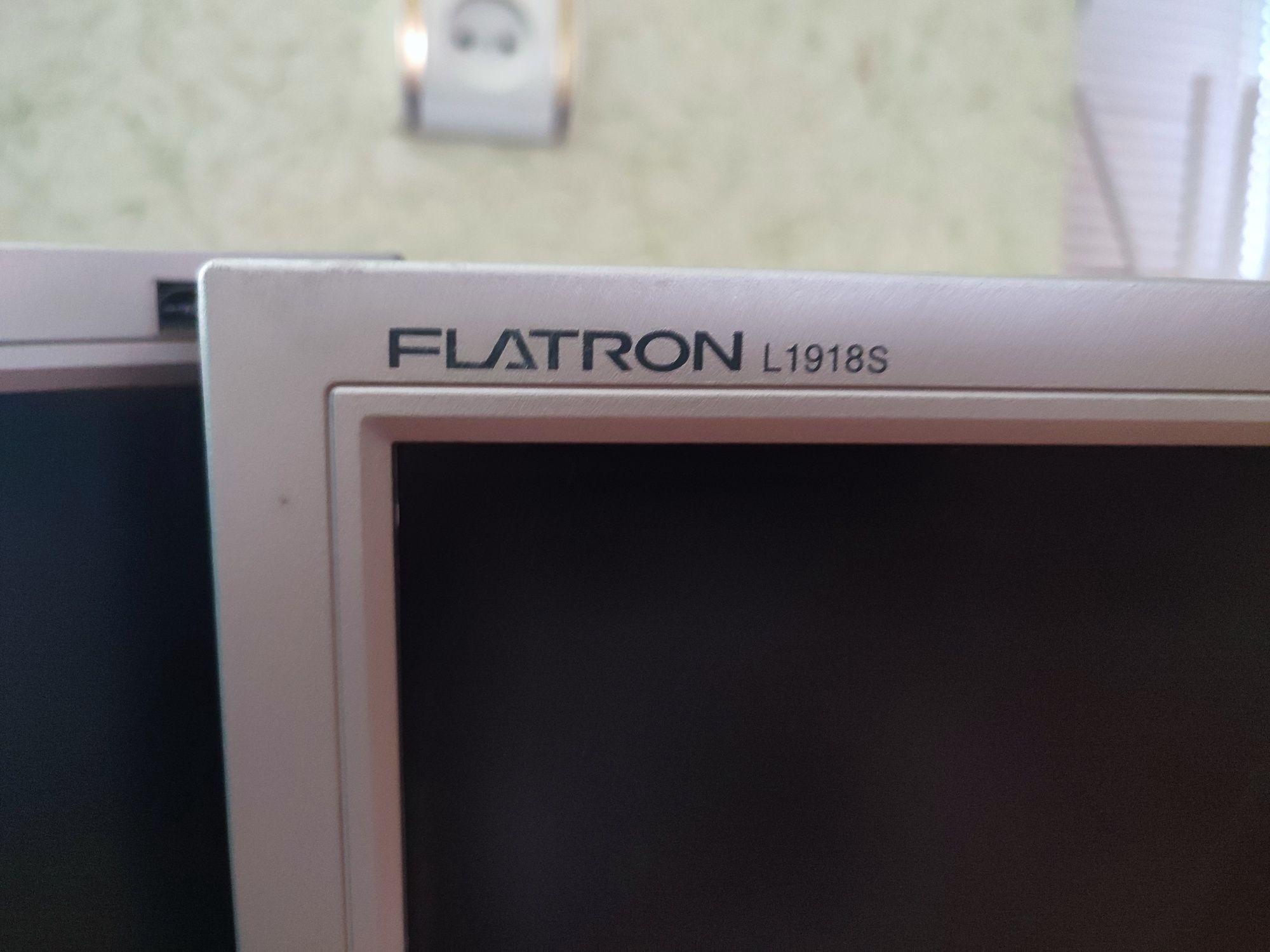 LG Flatron L1918S-SN