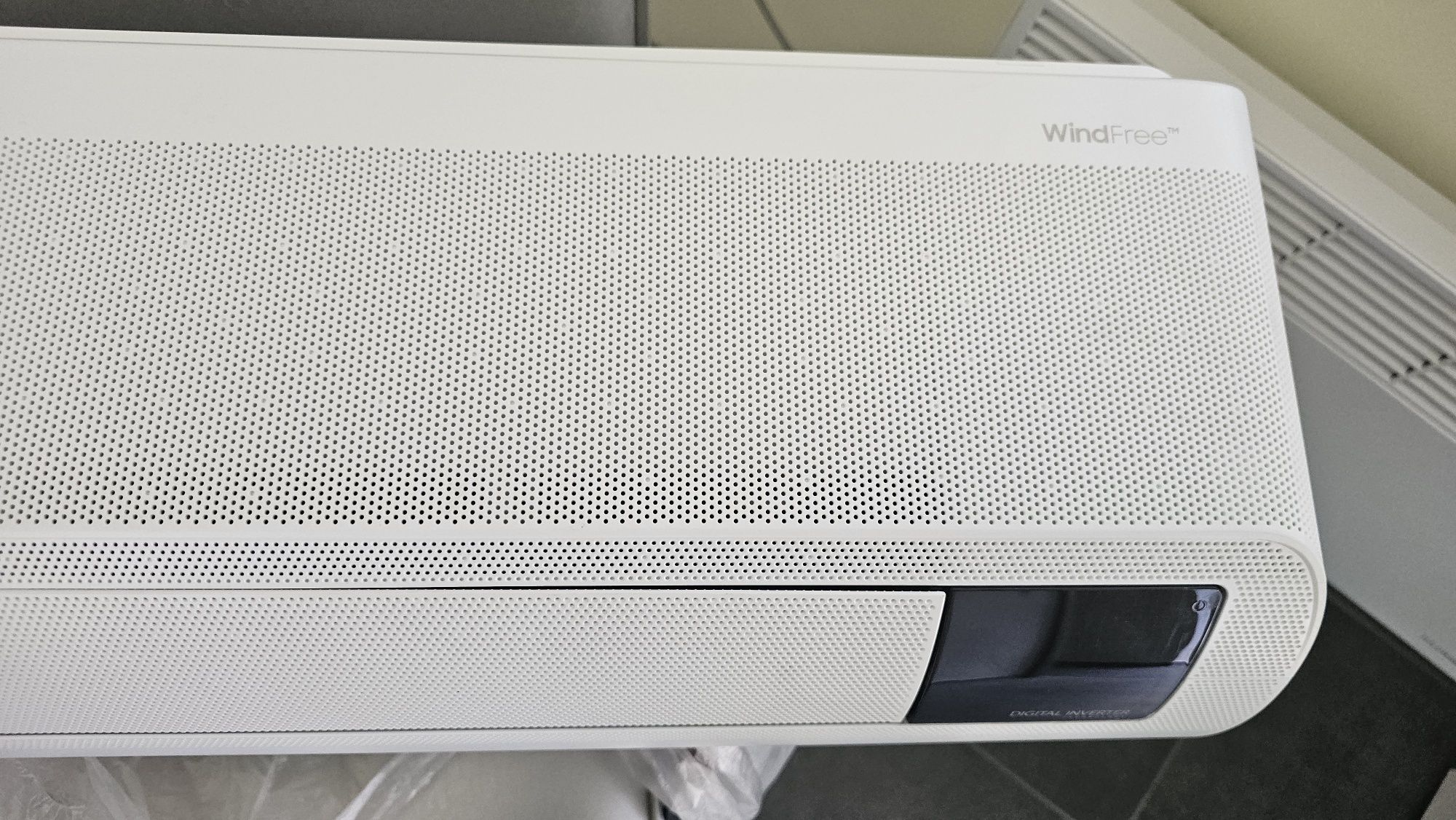 Настенный внутренний блок Samsung GEO WindFree WiFi AJ050TNAPKH/EA 5.0