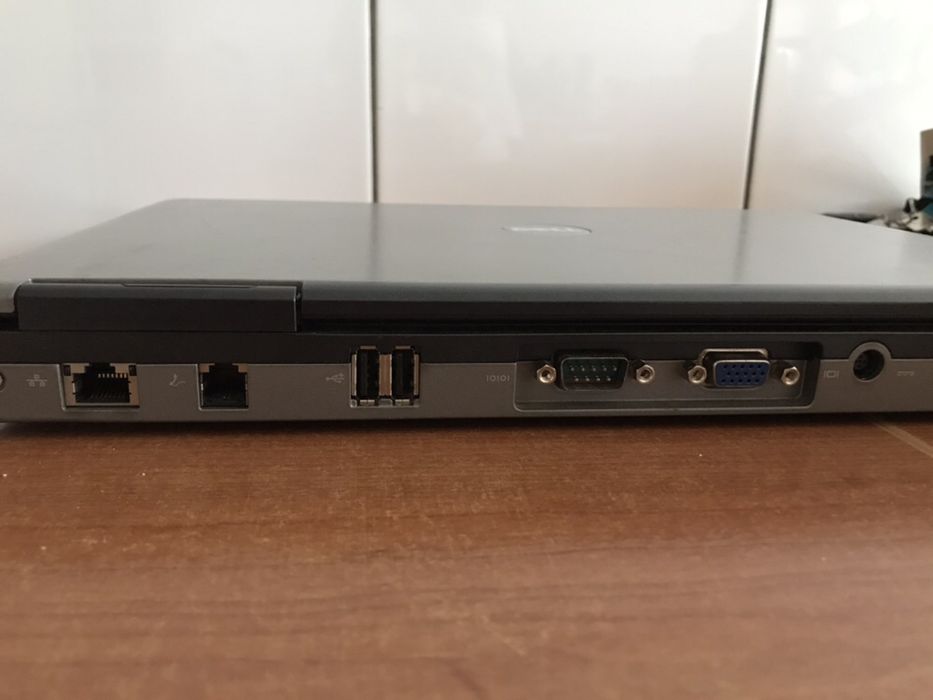 Dell D630/D620 2Gb RAM porta RS232 para App gestão carros