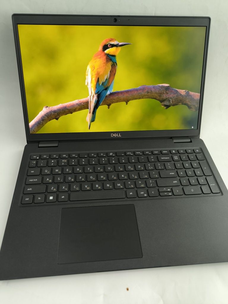 Dell Latitude 3520 15.6" FHD/ I5-1135G7/8GB/256Gb