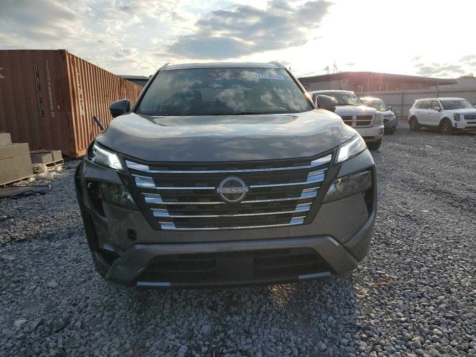 Nissan Rogue SL 2025