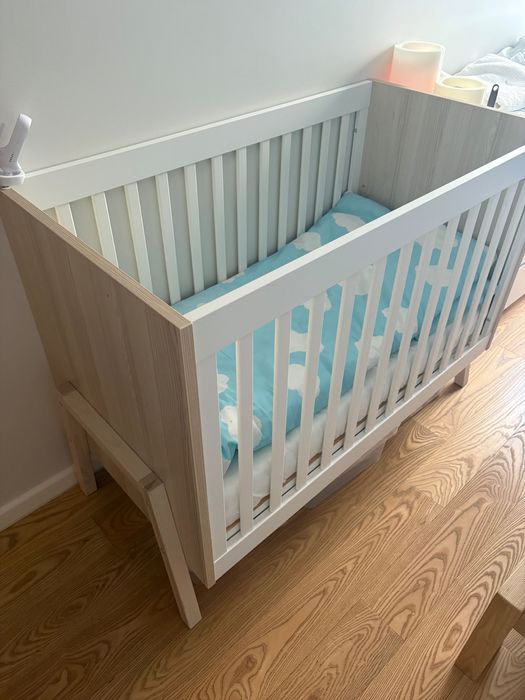 Łóżeczko i przewijak VOX Spot