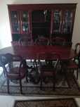 Estante e Mesa de Jantar em Mogno