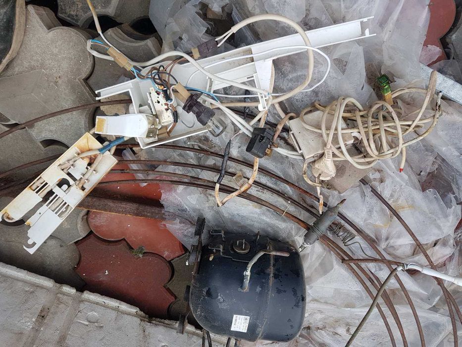 холодильник днепр  однокамерний полу-робочий