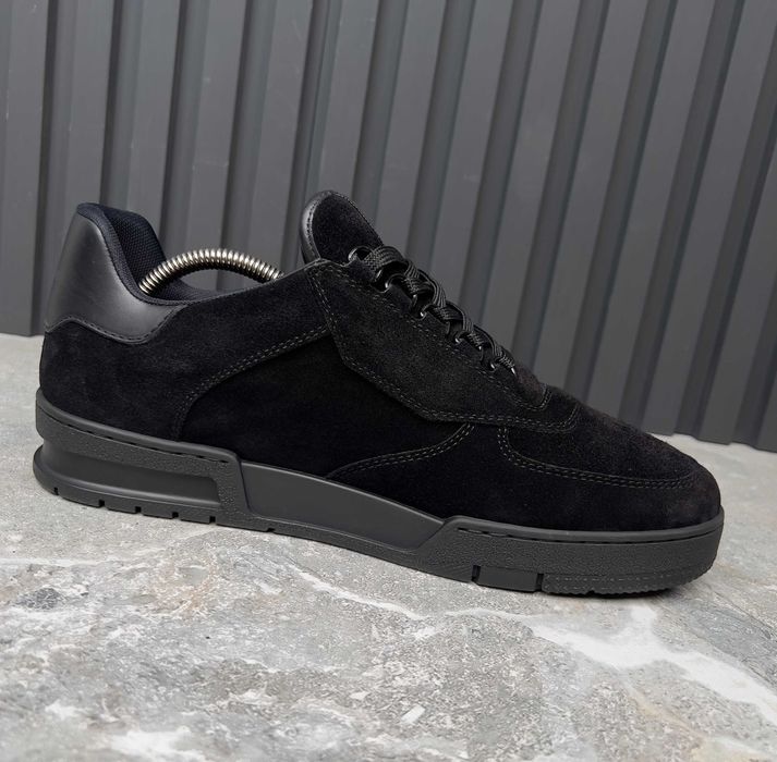 Louis Vuitton Trainer LV Sneaker Чоловічі кросівки замша 41 EUR