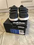 Кеды на мальчика Adidas, 30р