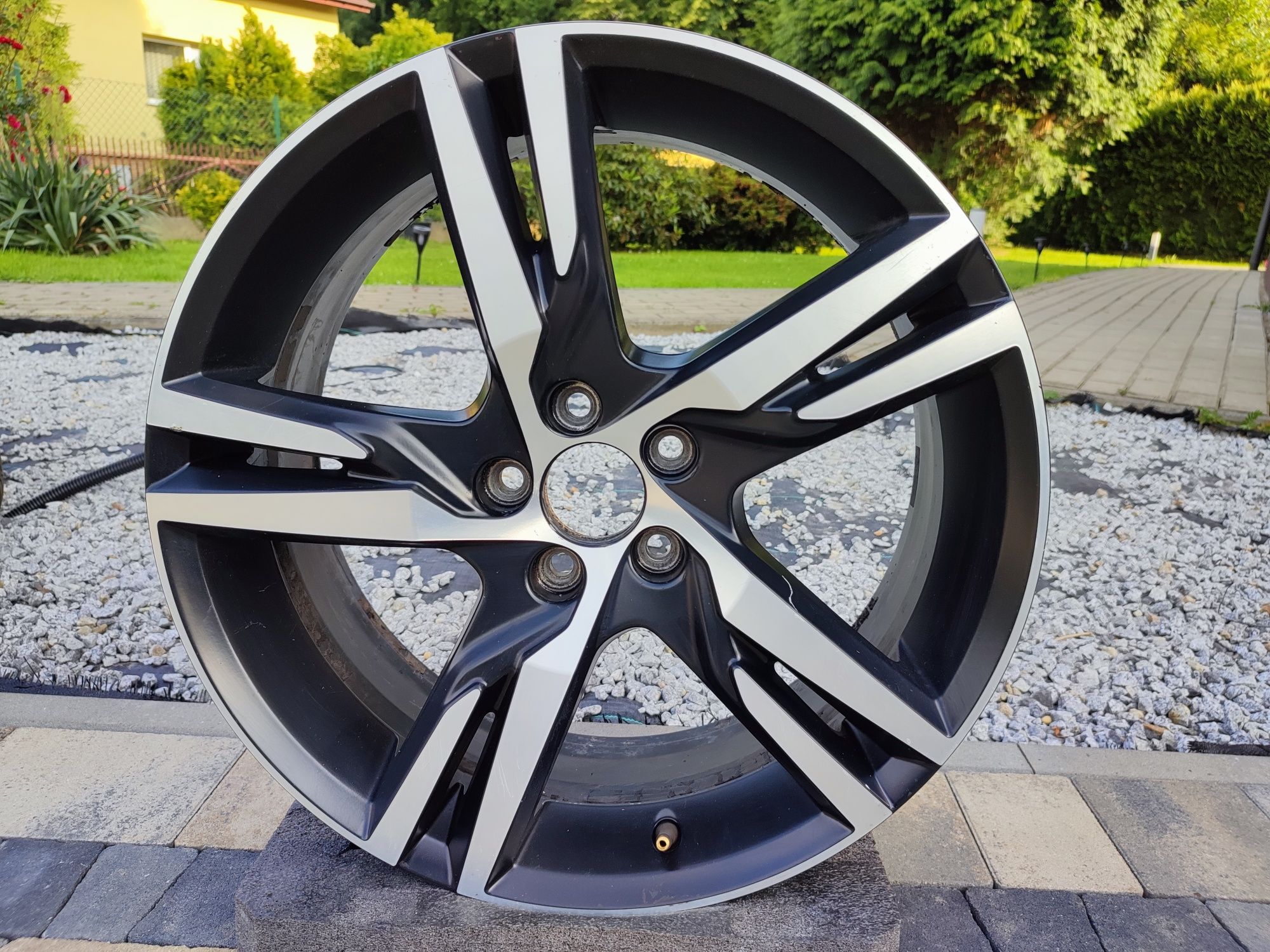 Felga pojedynka 1szt Volvo XC60 XC90 19cali 7.5J Et50.5 5x108 b.ladna