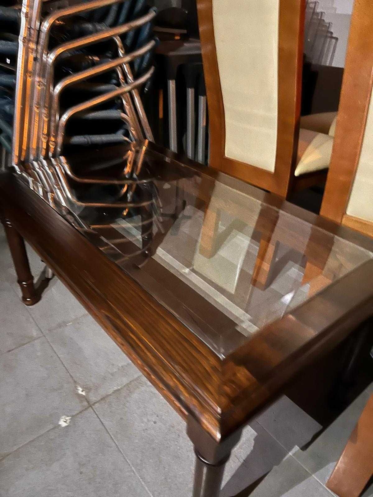 Mesa de madeira e de centro