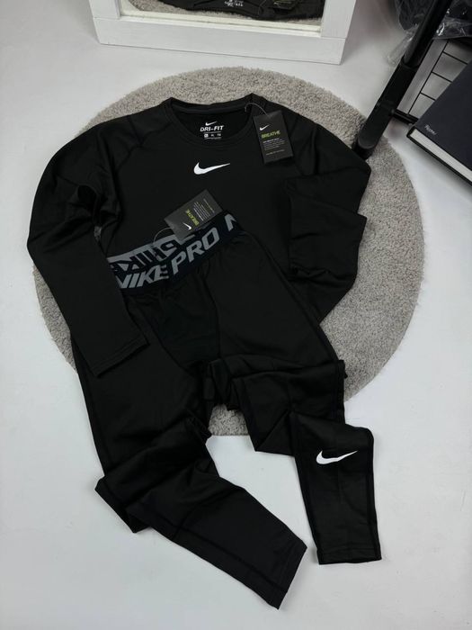 Термо білизна Nike
