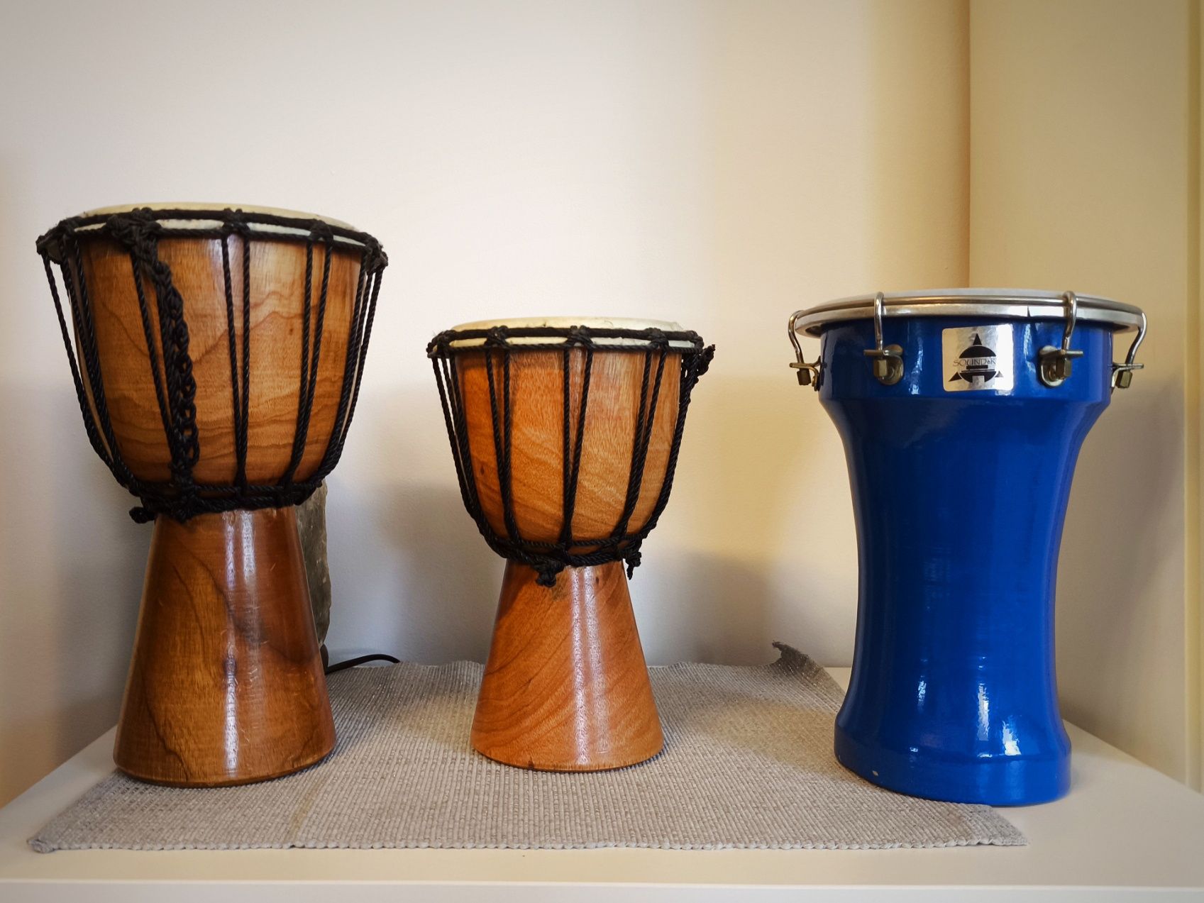 Trzy bębenki 2x djembe 1x darbuka
