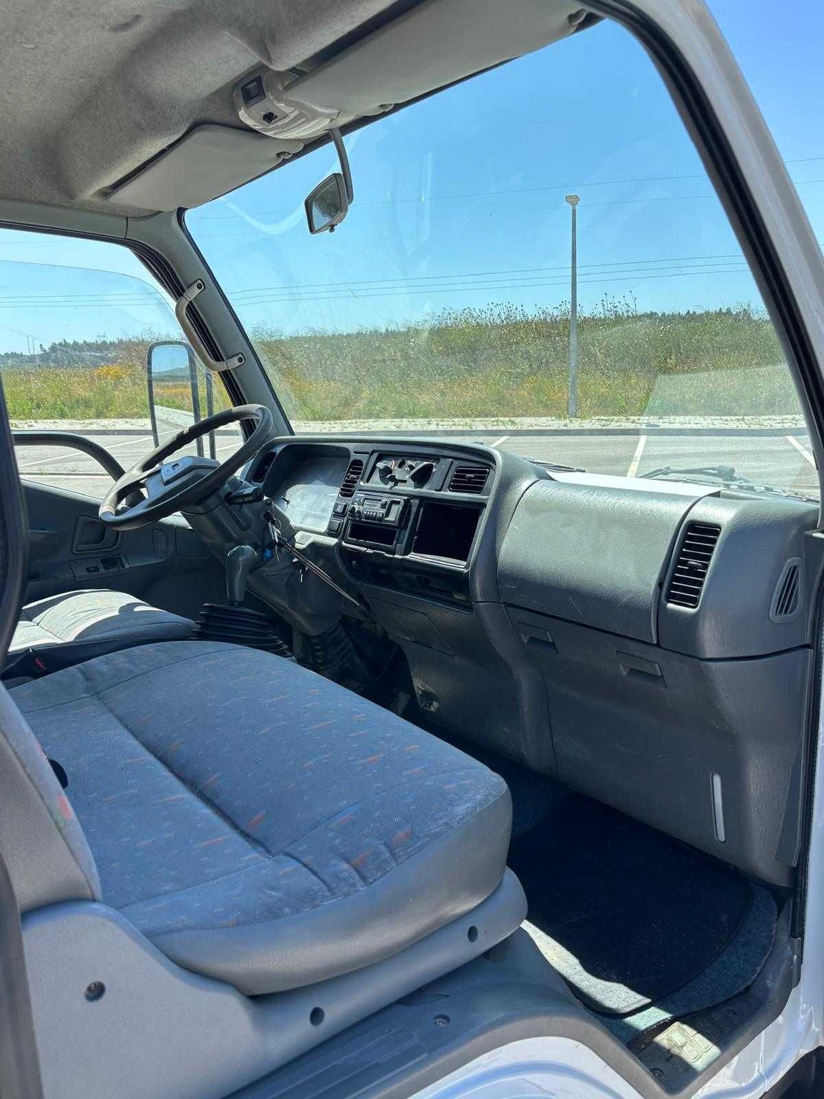 Mitsubishi Canter 2.8 TD tribasculante