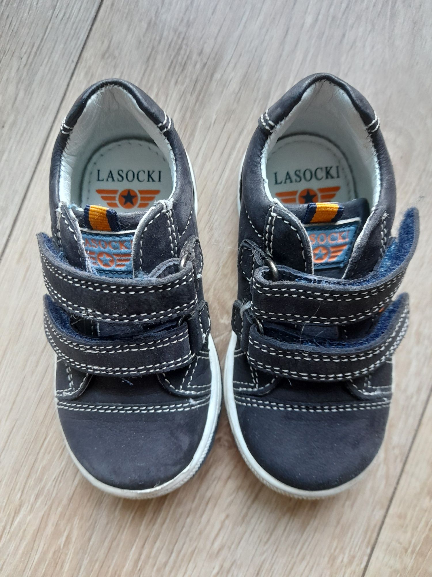 Półbuty trzewiki marki Lasocki r. 20