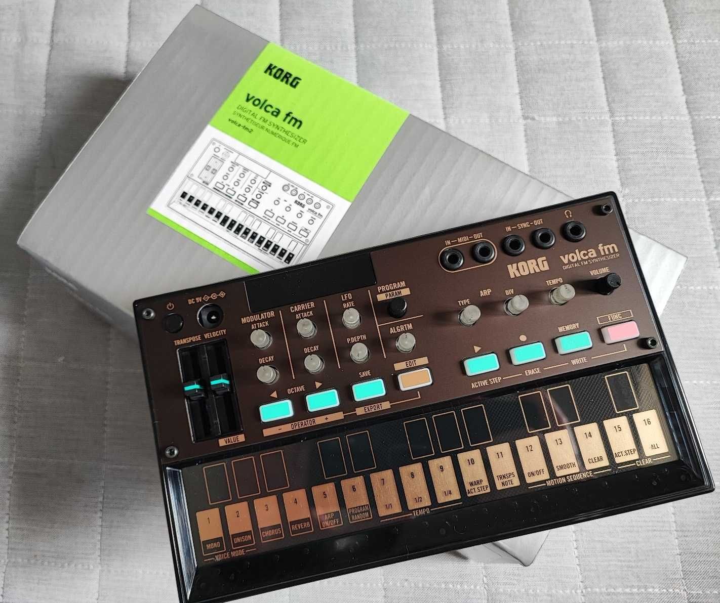 Продам Korg Volca-FM2