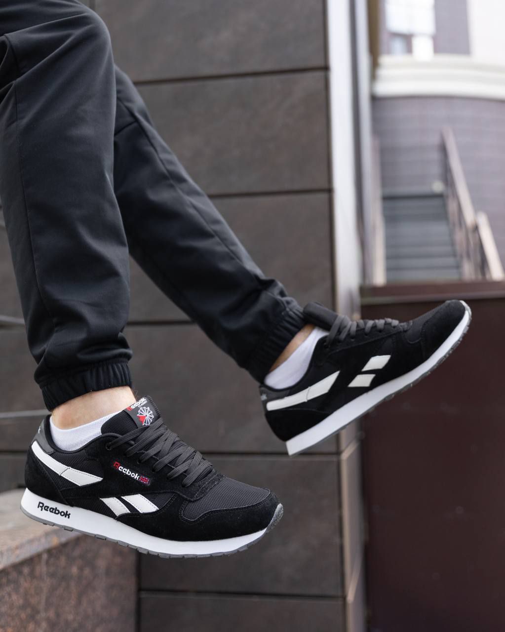 Reebok Classic Leather Black White (натуральна замша)