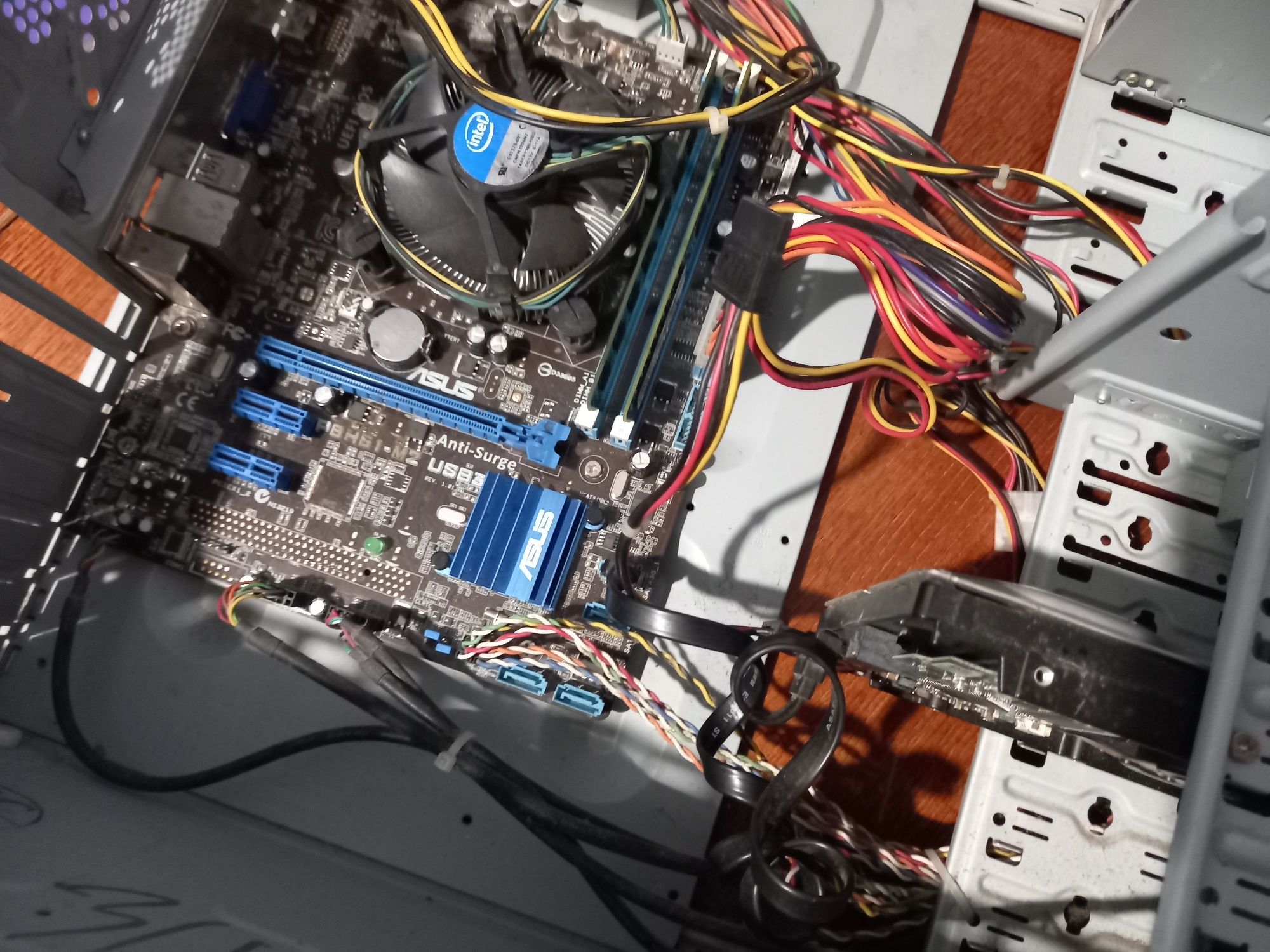 Компьютер i3 dual 3300mhz