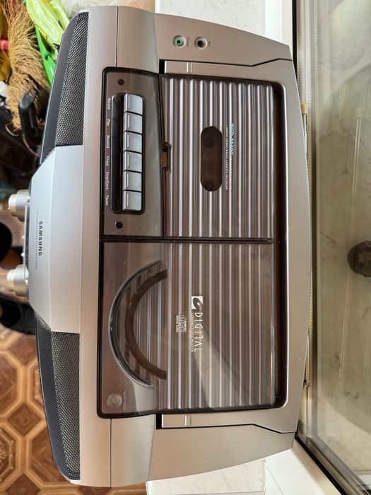 Магнитола Samsung RCD-M30G