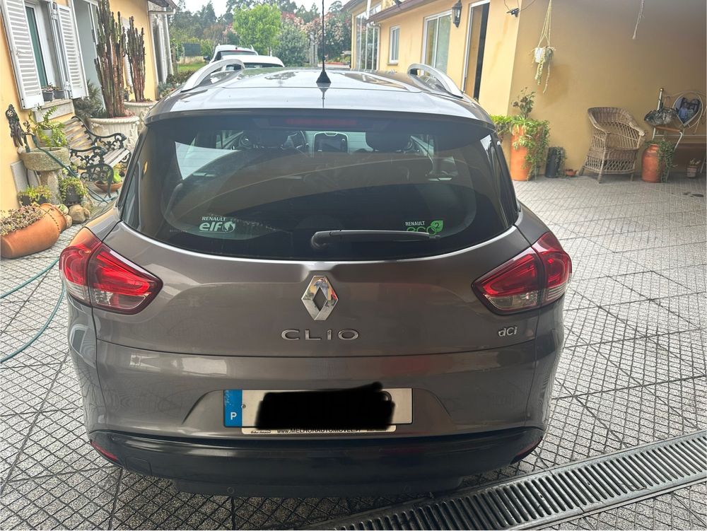 Renault clio 1.5 DCI diesel 2014