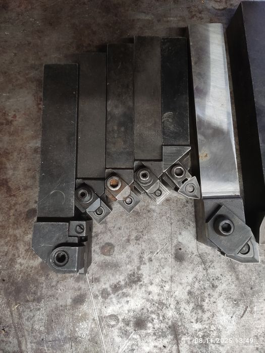 Резцы токарные по металлу