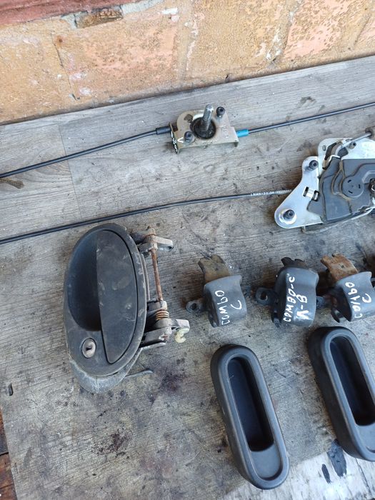 Opel Combo c замки ручки задніх дверей розпашонка