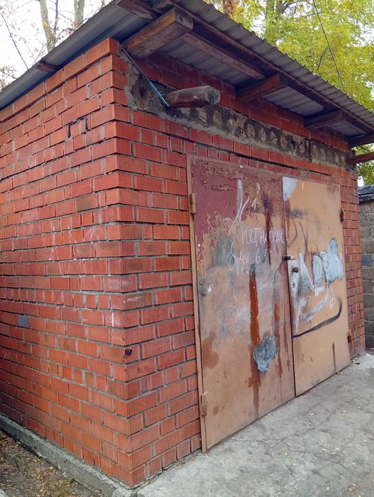 Гараж вул. Гавриленко, між пр. Б. Хмельницького та О. Поля.