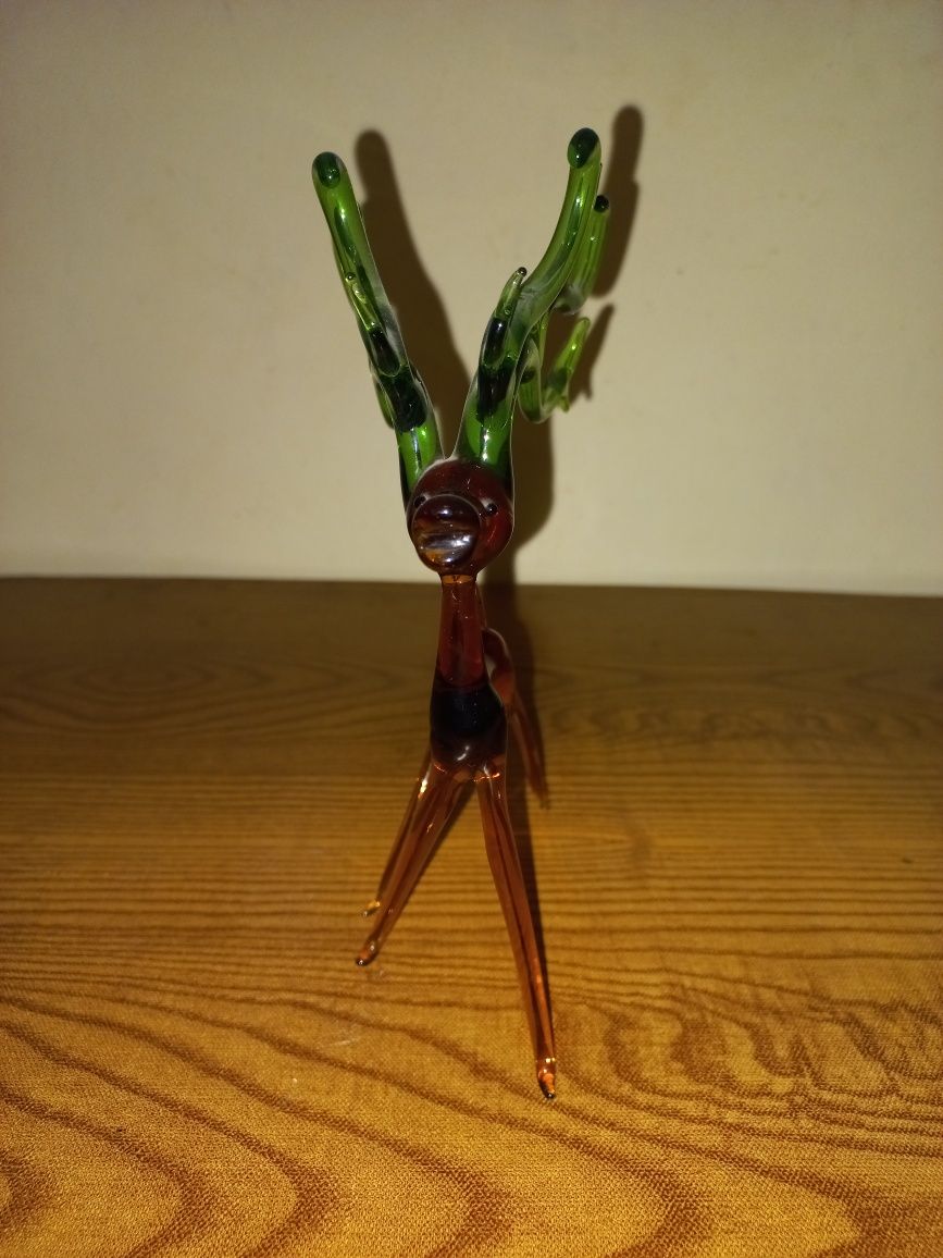 Стеклянные фигурки