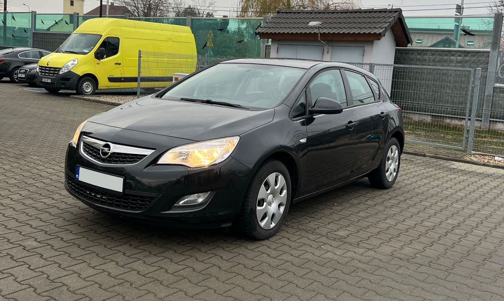 Opel Astra Bezwypadkowa, serwisowana, stan BDB
