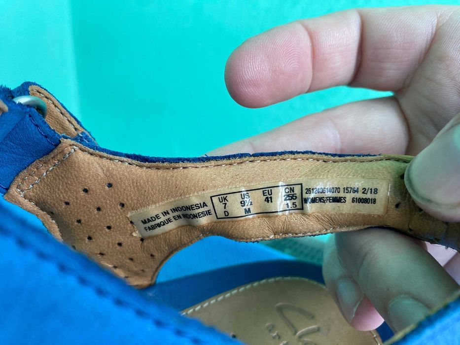 Босоніжки Clarks