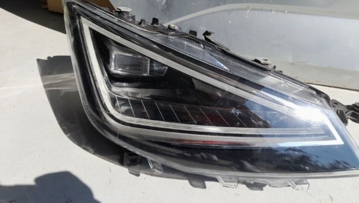 Otica lado Esquerdo Seat Arona